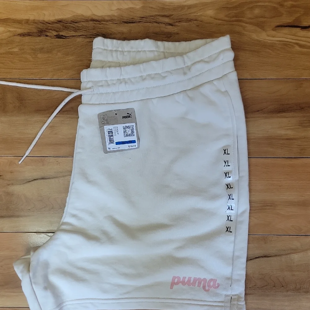 Puma cream athletic
